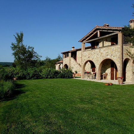 Agriturismo Pian Di Frattina 파브로 외부 사진