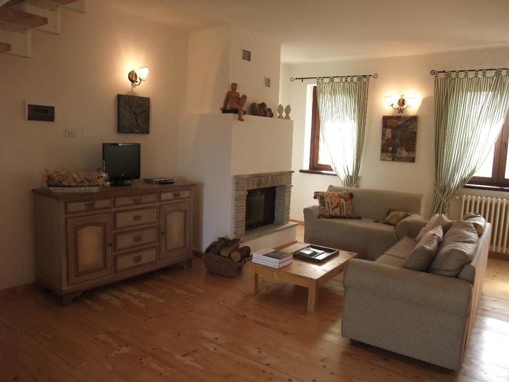 Agriturismo Pian Di Frattina 파브로 외부 사진